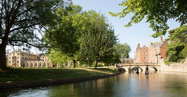 Cambridge with view of St. John's College (picture: Iain Lewis/ www.visitcambridge.org)